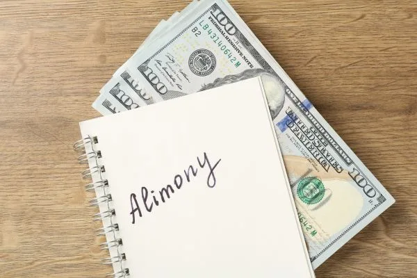 מזונות אישה